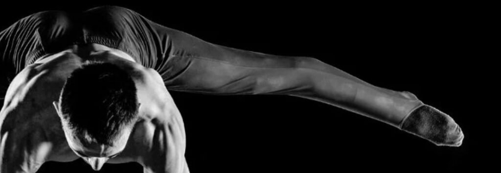 Calisthenics workouts and equipment - all in one place